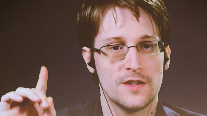 Сноуден предупредил чиновников о ненадежности WhatsApp и Telegram