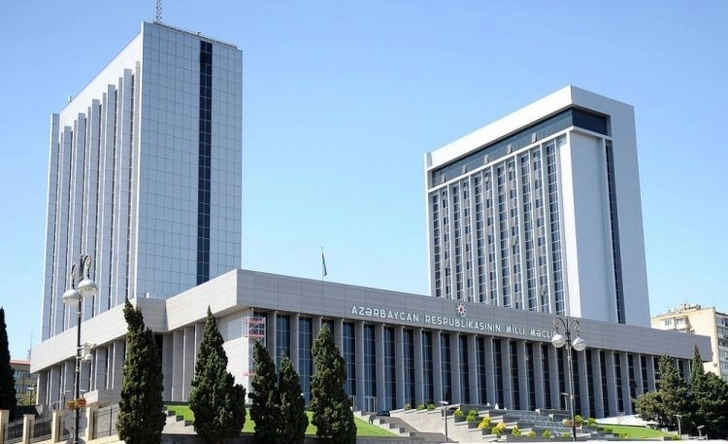 Пенсии азербайджанских депутатов повысятся