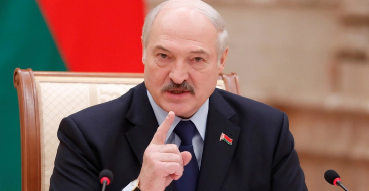 Лукашенко заступился за угрожавшую ученику школьной партой учительницу – ВИДЕО