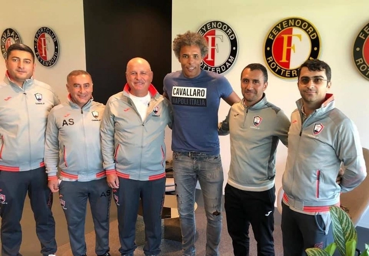 Представители Футбольной академии «Габала» встретились с Пьером ван Хойдонком и Робином ван Перси - ФОТО