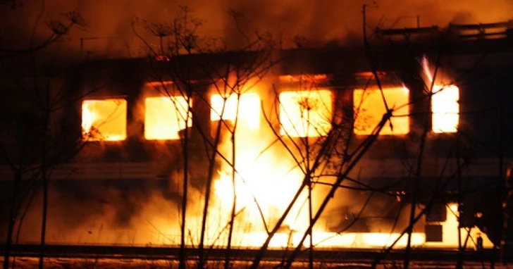 В Баку сгорел вагон