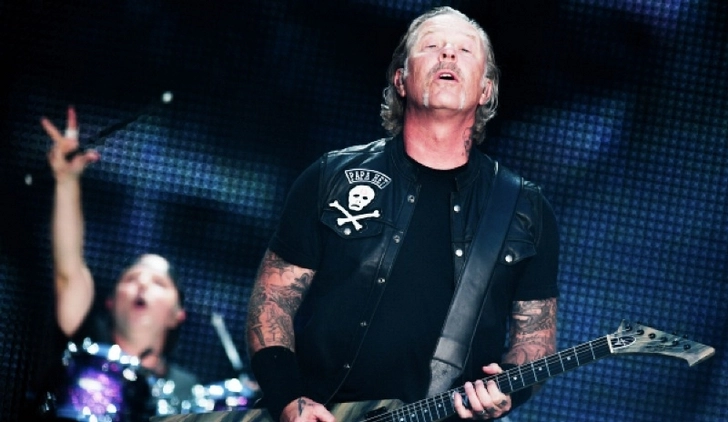 Metallica отменила концерты из-за состояния вокалиста