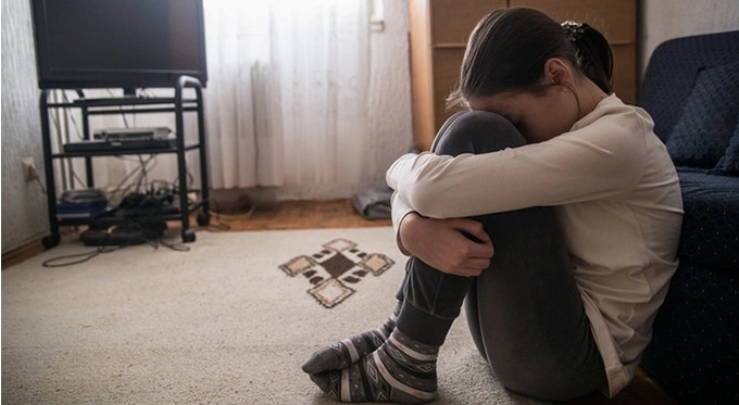 Отец умер, мать отказалась. Она плачет и говорит про аборты. История 14-летней девочки из приюта Союза детей