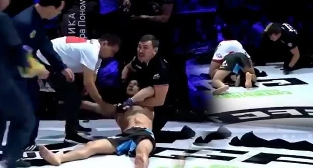Армянский спортсмен пытался задушить турецкого бойца на турнире смешанных единоборств в Саратове - ВИДЕО