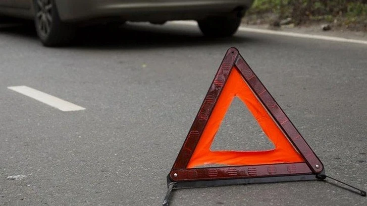 На дороге Баку-Шамаха «BMW» насмерть сбил 17-летнюю девушку