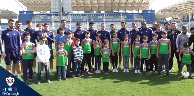 Дети шехидов Апрельских боев посетили базу футбольной команды «Карабах» - ВИДЕО