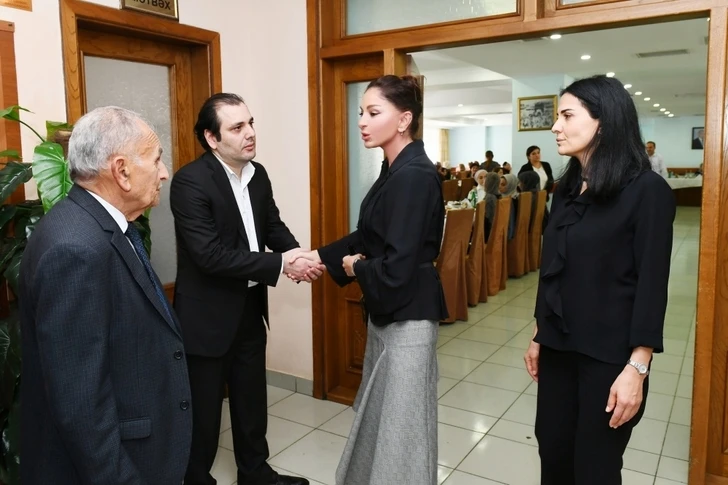 Мехрибан Алиева приняла участие в церемонии поминовения видного ученого Васима Мамедалиева