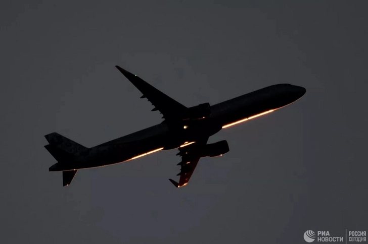 Годовалая девочка умерла на борту самолета, летевшего из Пхукета в Москву
