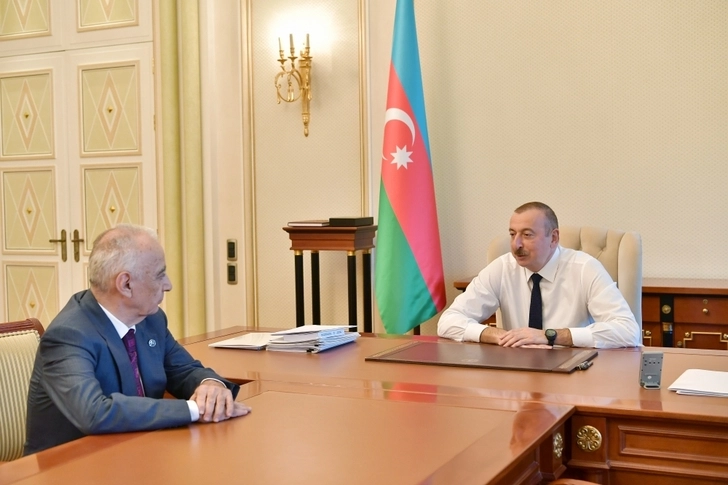 Президент Ильхам Алиев встретился с Гаджибалой Абуталыбовым – ОБНОВЛЕНО