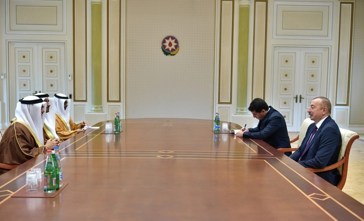 Ильхам Алиев принял госминистра иностранных дел ОАЭ – ФОТО