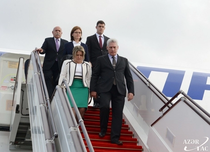 Президент Кубы прибыл в Азербайджан