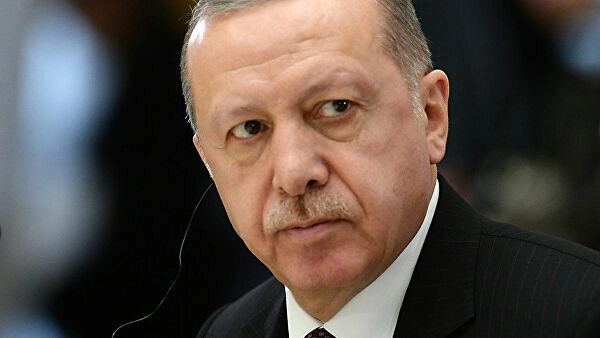 Эрдоган подал в суд на французский журнал за оскорбление и клевету