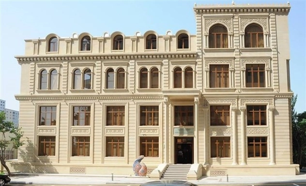 Азербайджанская община распространила заявление в связи с незаконным визитом французских педагогов в Карабах