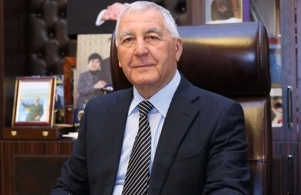 81-летний глава Исполнительной власти подал в отставку - ВИДЕО