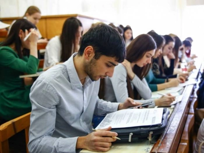 Сколько азербайджанских студентов обучается в Украине?