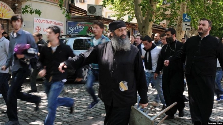 В Тбилиси вспыхнули беспорядки из-за показа фильма о танцорах-геях