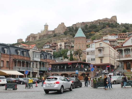 Азербайджанцы стали чаще ездить в Грузию