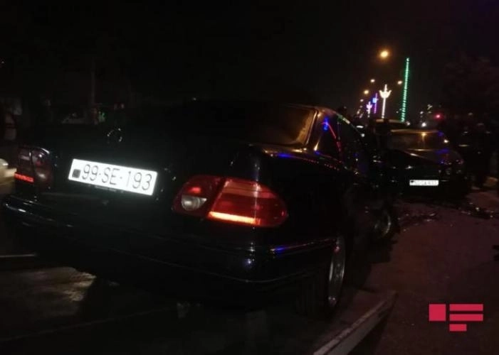 В Сумгайыте столкнулись два автомобиля: пострадали оба водителя – ФОТО