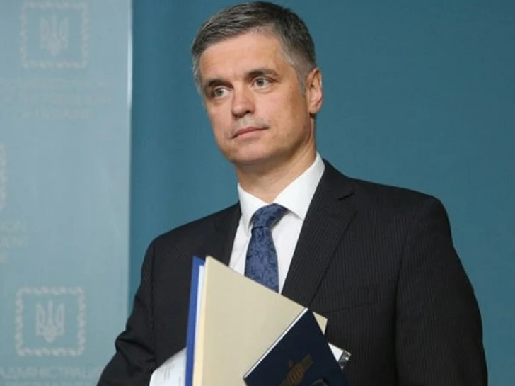 Глава МИД Украины летит в Азербайджан
