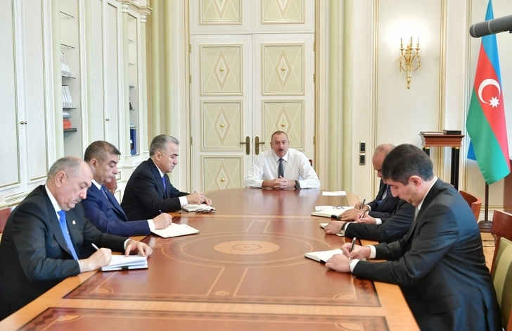 Президент Азербайджана главам ИВ: Вы должны достойно служить народу