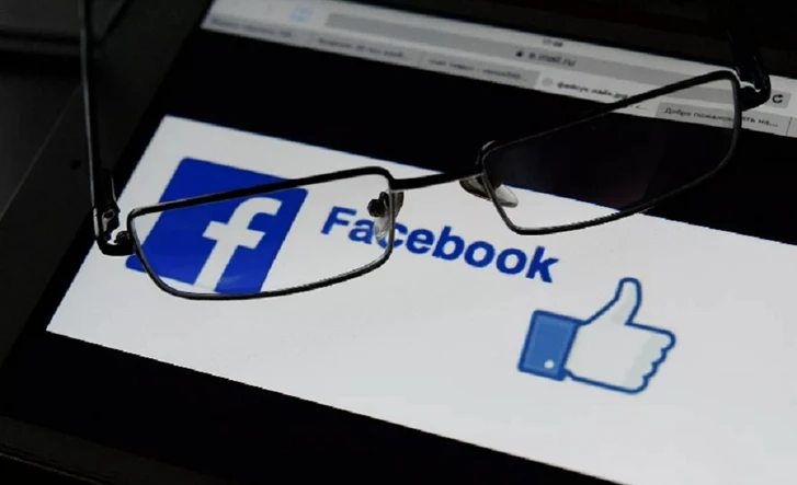 Facebook запустила возможность платить через Instagram и WhatsApp