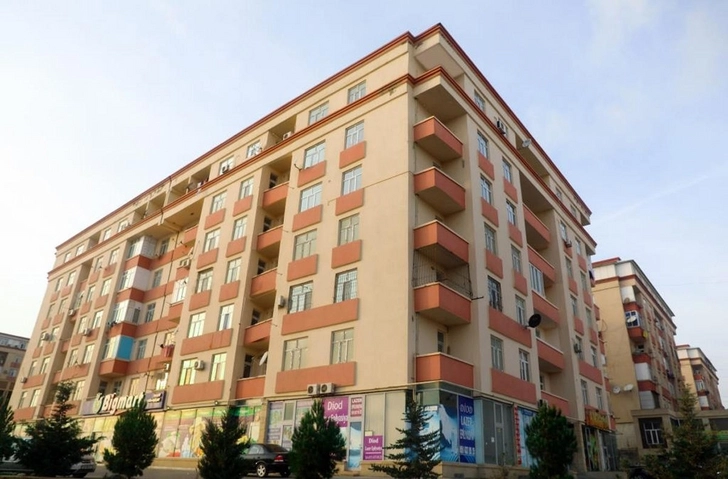 Минтруда Азербайджана предоставило квартиры семьям шехидов и инвалидам - ФОТО