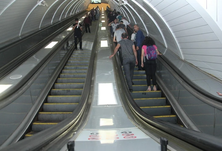 Бакинский метрополитен закупил 25 эскалаторов