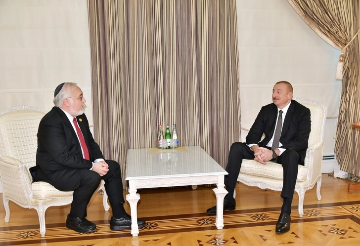 Президент Ильхам Алиев принял Абрахама Купера и Джонни Мура
