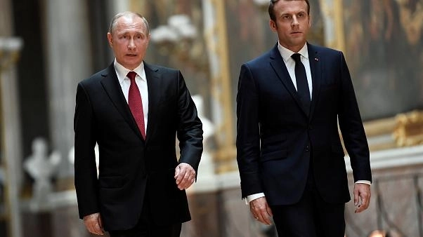 Путин и Макрон обсудили противодействие терроризму в Сирии