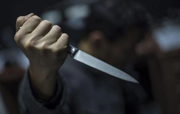 В столице в драке у ресторана порезали ножом мужчину