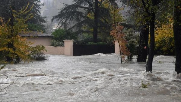 Число погибших в наводнении на юге Франции достигло четырех человек