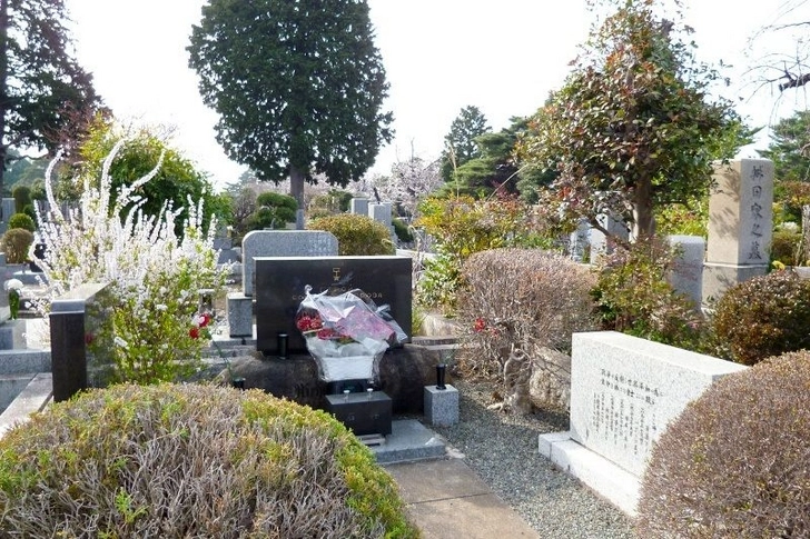 Главнокомандующий ВМФ России возложил цветы к могиле Рихарда Зорге в Токио