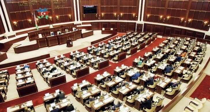 Обращение о роспуске парламента поступило в Милли меджлис Азербайджана