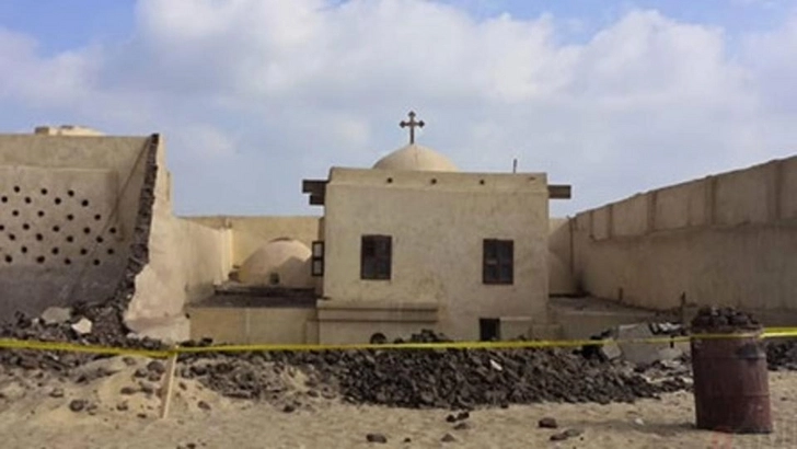В Египте при обрушении стены древней церкви погибли три человека