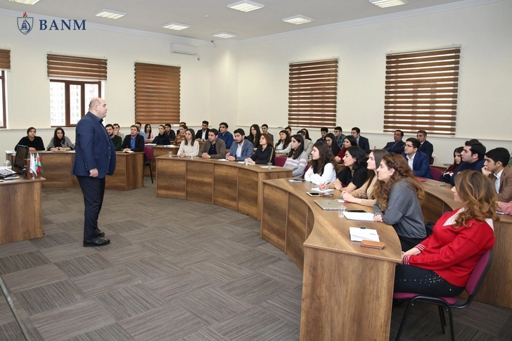 Эмин Гусейнов провел мастер-класс в Бакинской Высшей Школе Нефти - ФОТО