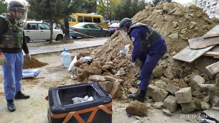 В подвале одного из зданий столицы обнаружили боевой снаряд - ФОТО