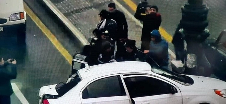 В Баку автомобиль сбил двух пешеходов, есть погибший