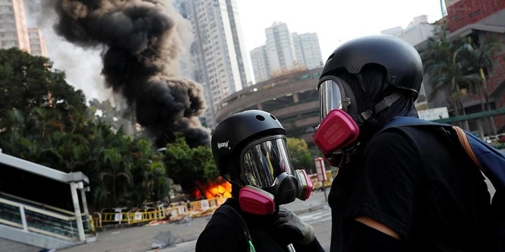 Пекин намерен усилить связи с силовыми органами Гонконга для пресечения беспорядков