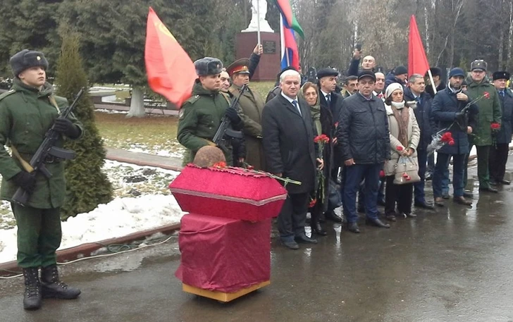 В Брянске захоронили останки красноармейца-азербайджанца