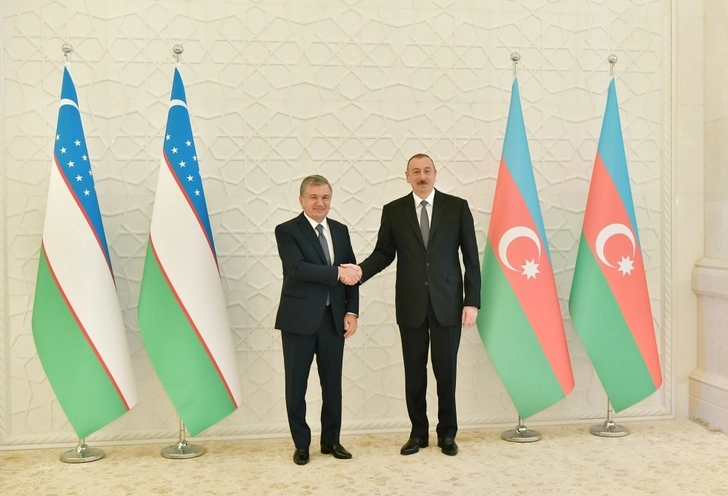 Президент Узбекистана поздравил Президента Ильхама Алиева с Днем рождения