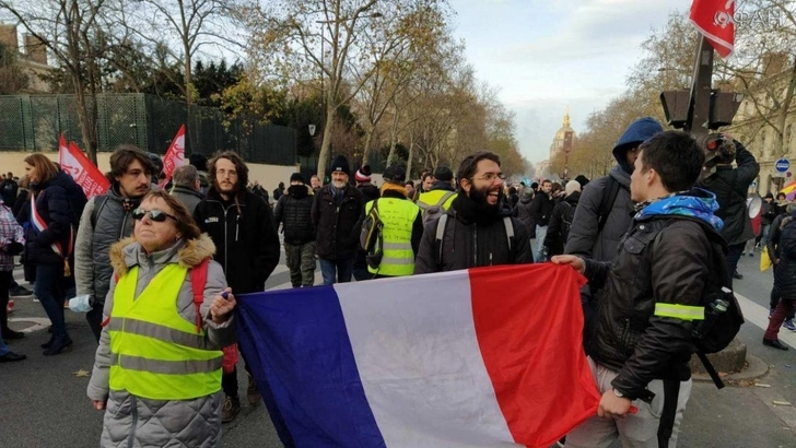 Протесты в Париже собрали 4,5 тысяч человек