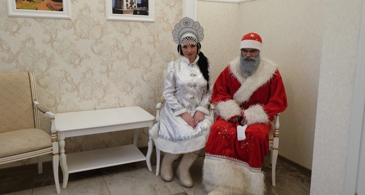 В российском ЗАГСе отказались поженить Деда Мороза и Снегурочку