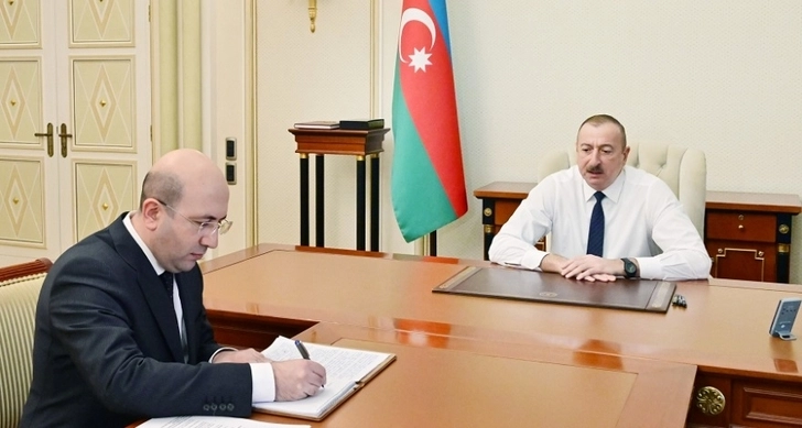Ильхам Алиев принял нового председателя Госкомитета градостроительства и архитектуры - ФОТО/ОБНОВЛЕНО