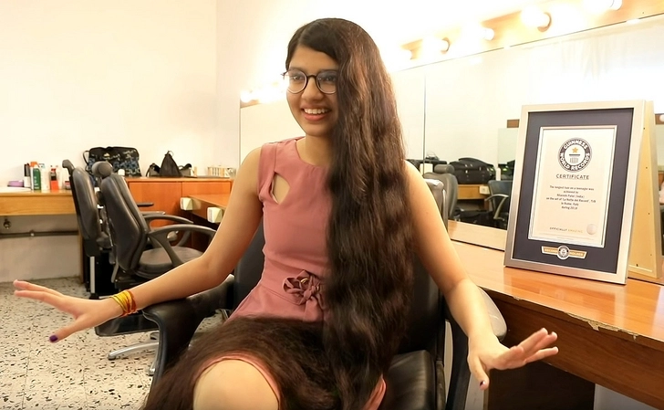 Девушка с самыми длинными волосами в мире раскрыла секрет ухода за ними – ФОТО/ВИДЕО