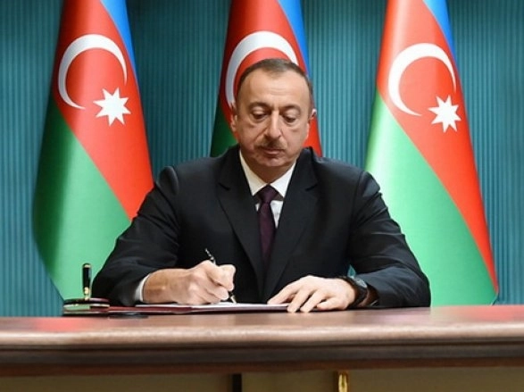 Президент Ильхам Алиев поздравил Генерал-губернатора Австралии