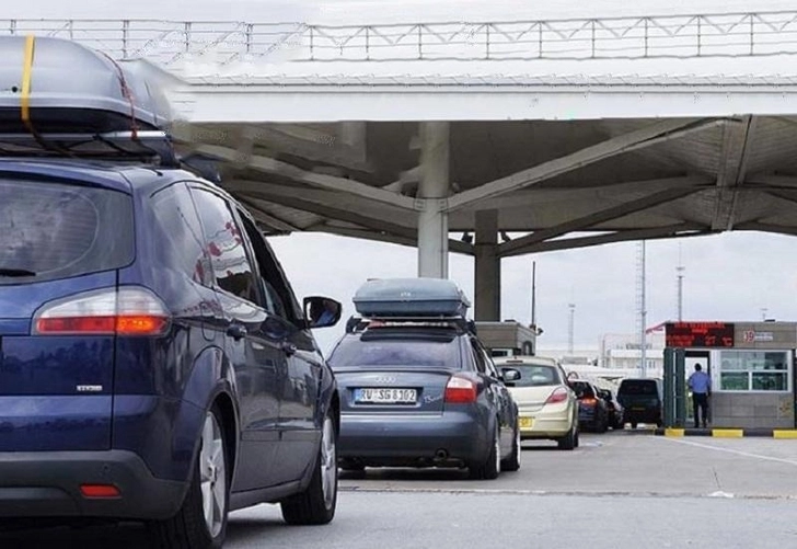 В Азербайджане будут штрафовать водителей автомобилей с иностранными номерами