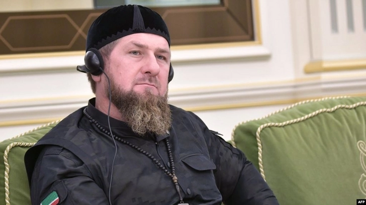 В Чечне задержаны 25 человек за распространение фотоколлажа с Кадыровым