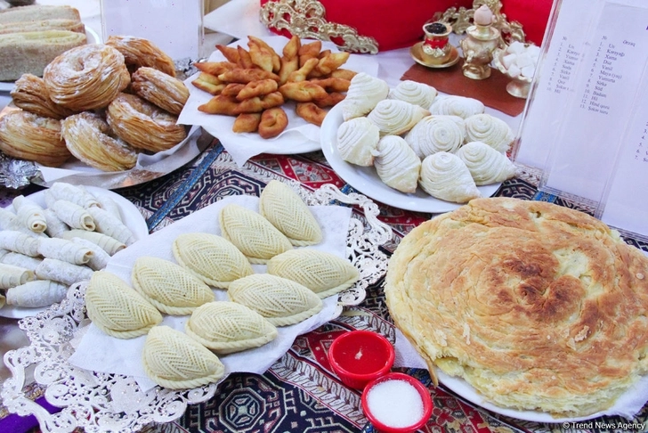 В Баку открылся Фестиваль национальных сладостей - ФОТО