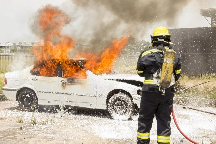 В Балакене сгорела автомастерская – ВИДЕО