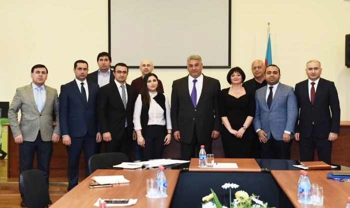 Азад Рагимов провел встречу с членами Федерации спортивных журналистов Азербайджана